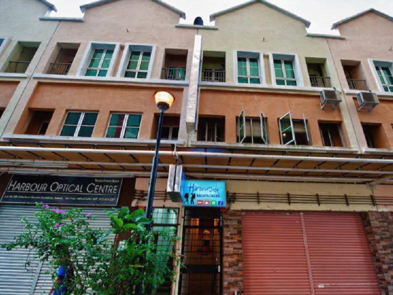 Harbourside Backpackers Hostel Sandakan Exterior photo