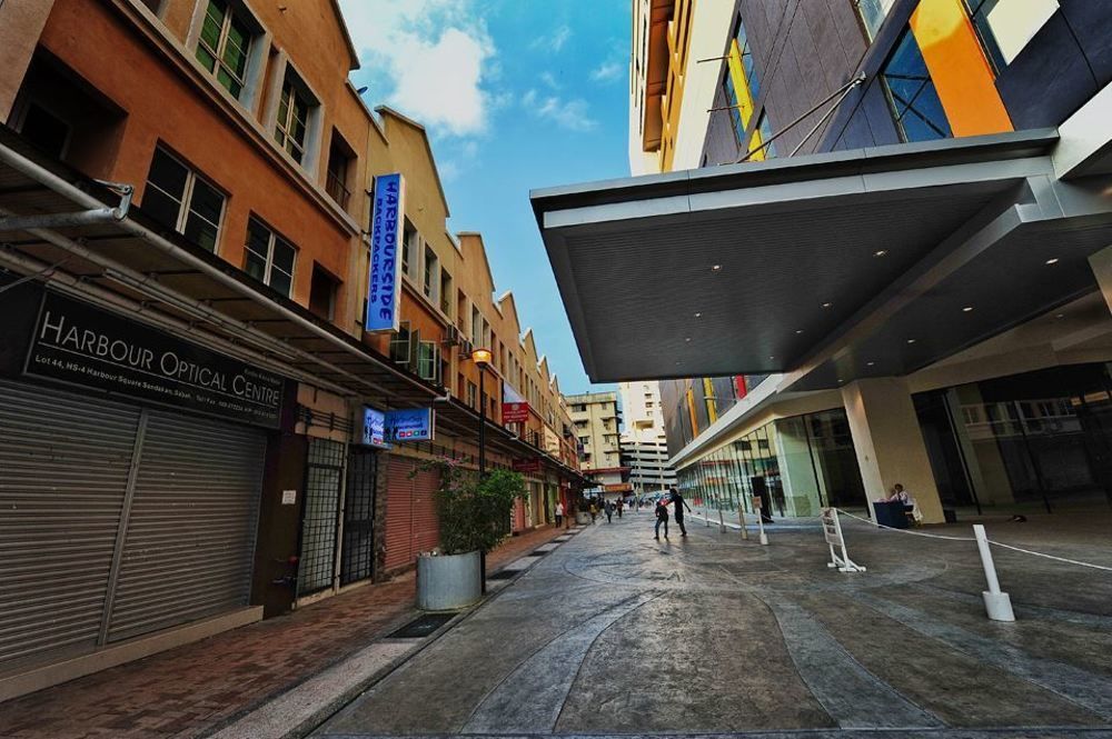 Harbourside Backpackers Hostel Sandakan Exterior photo